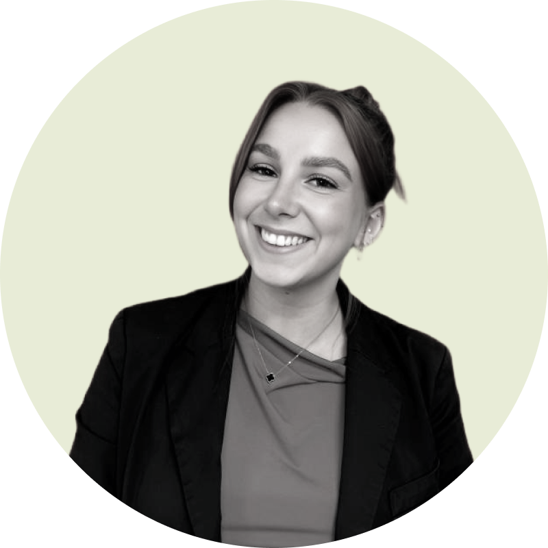 Ellie Aplin, Event Manager